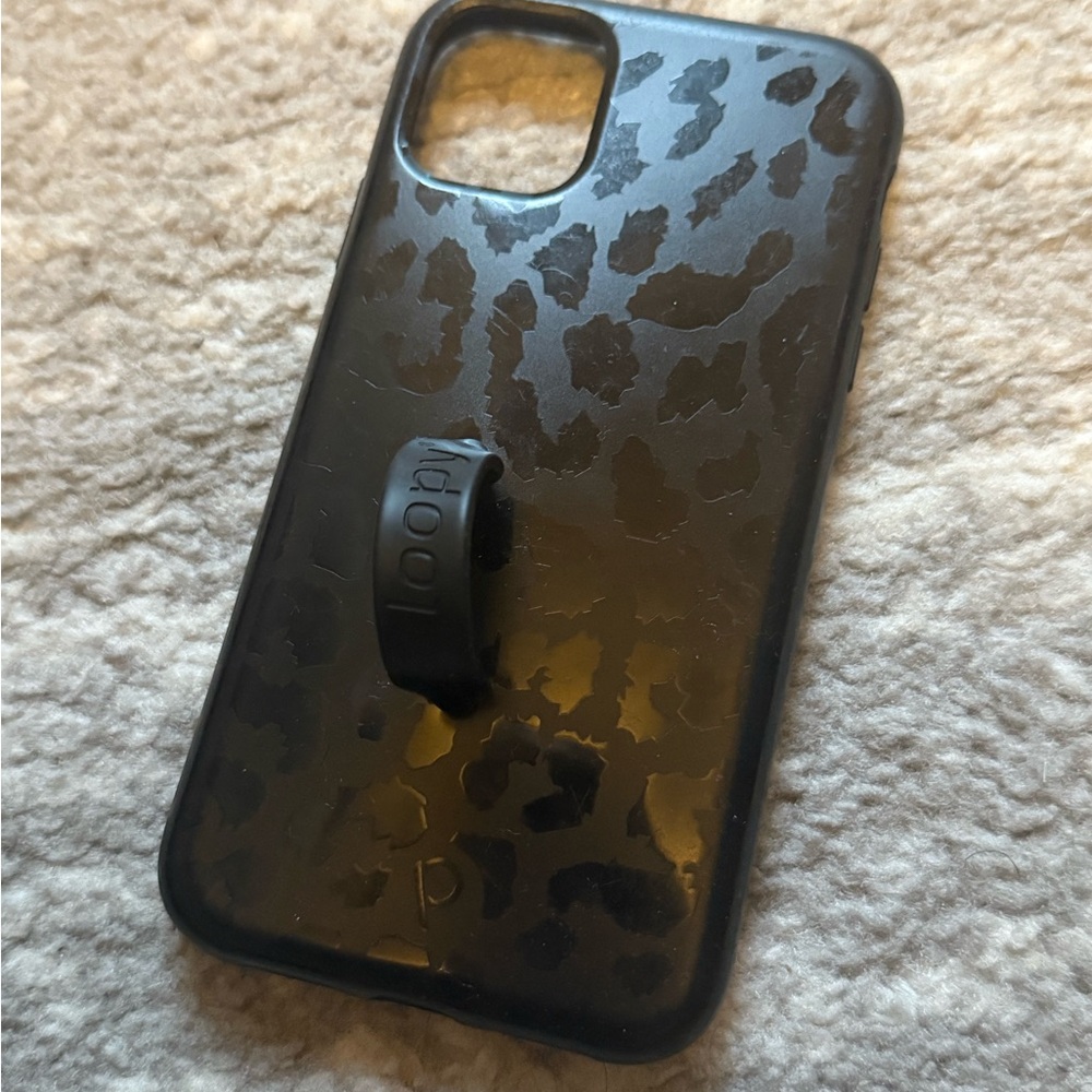 iPhone 11 Loopy Case Black Leopard Phone Case